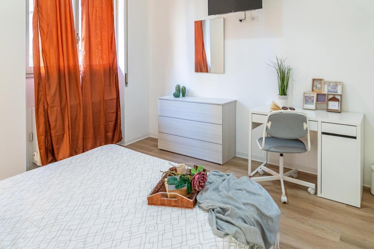 Casa Golgi - Pavia City - By Host4U Bagian luar foto