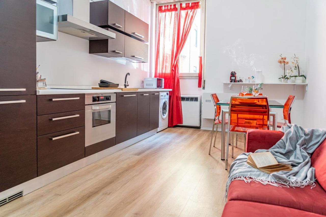 Casa Golgi - Pavia City - By Host4U Bagian luar foto