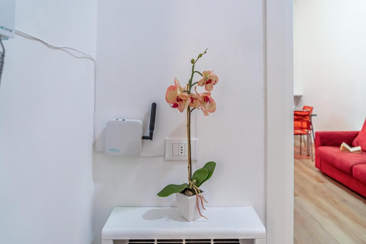 Casa Golgi - Pavia City - By Host4U Bagian luar foto