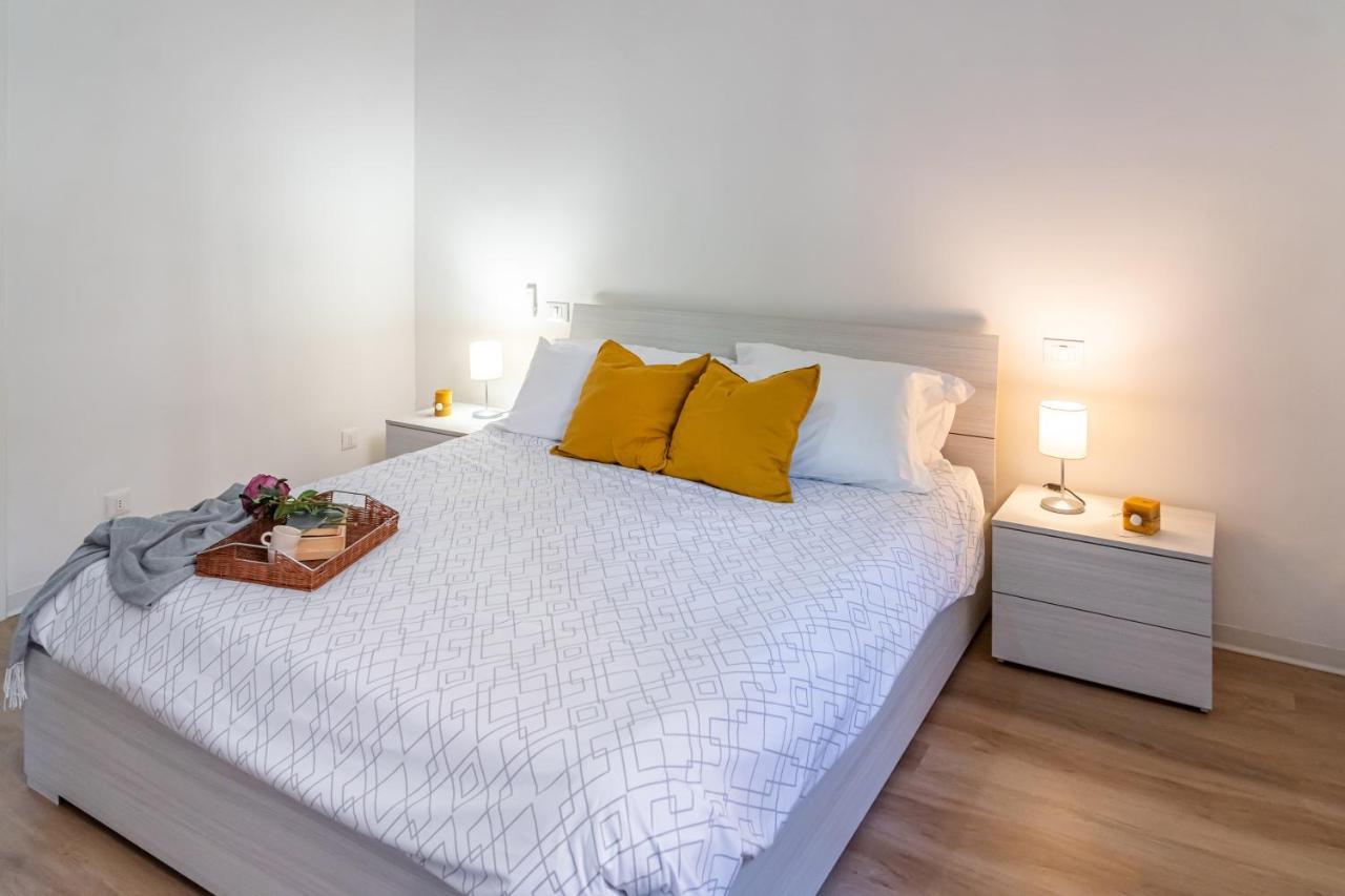Casa Golgi - Pavia City - By Host4U Bagian luar foto