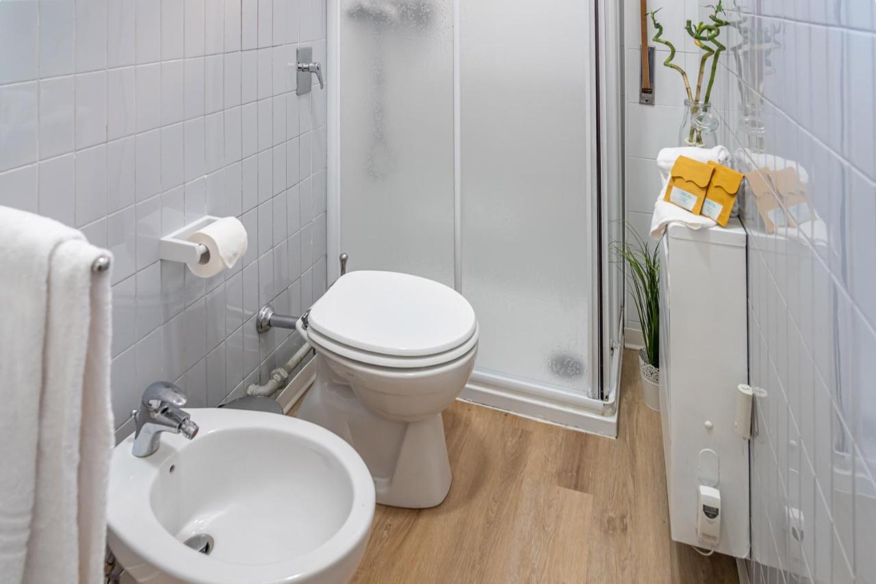 Casa Golgi - Pavia City - By Host4U Bagian luar foto